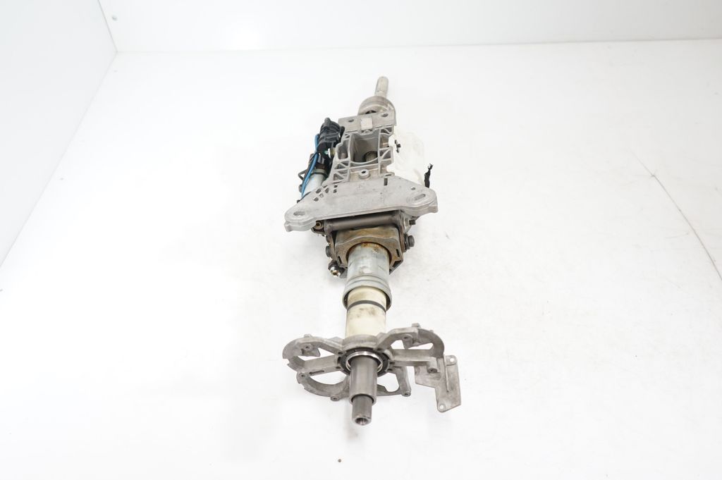 Steering wheel axle (5)