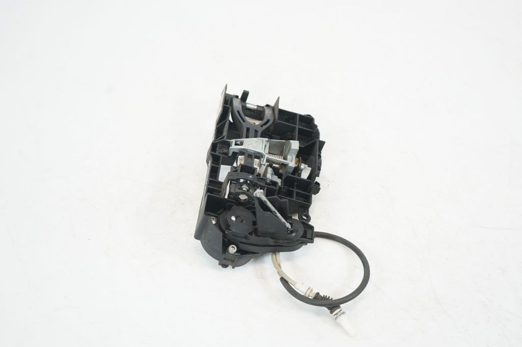 Front door exterior handle (2)