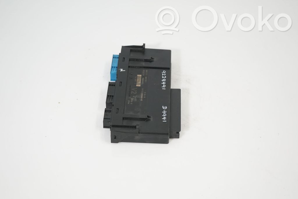 Comfort/convenience module (2)