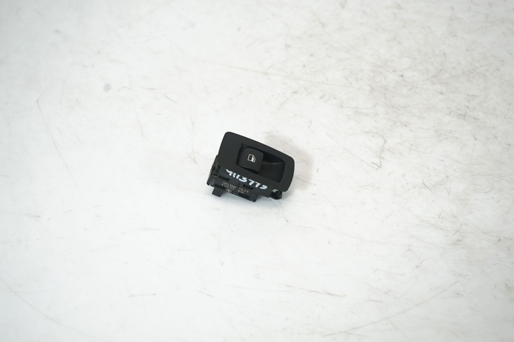 Electric window control switch (4)