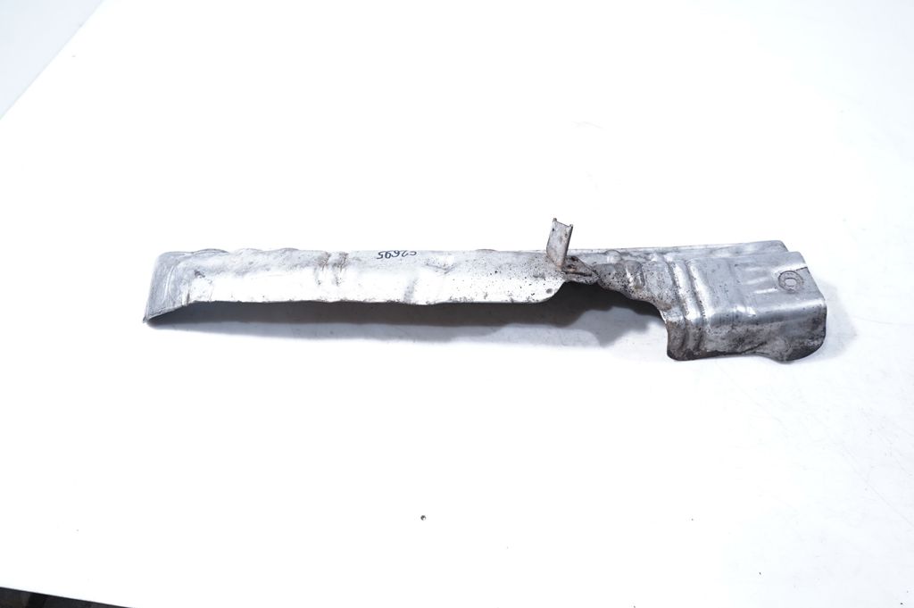 Driveshaft support bearing bracket (5)