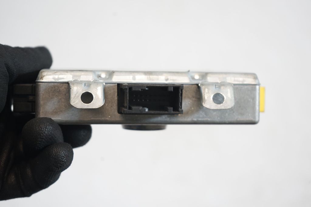 Door control unit/module (8)