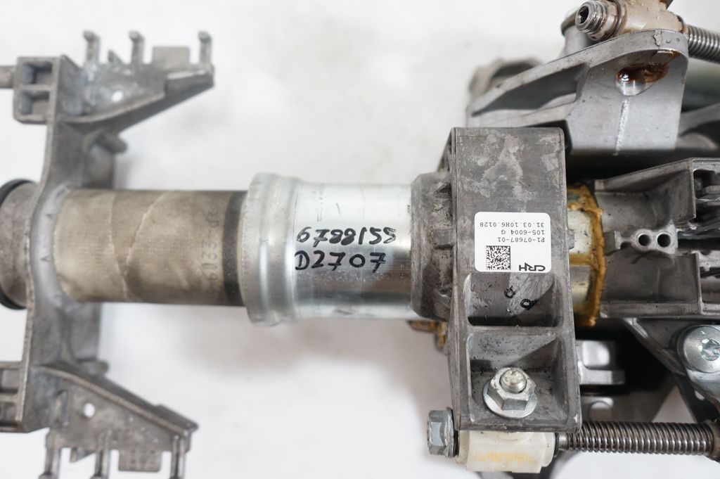 Steering wheel axle set (10)