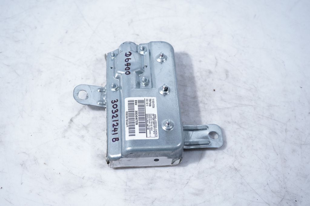 Front door airbag (2)