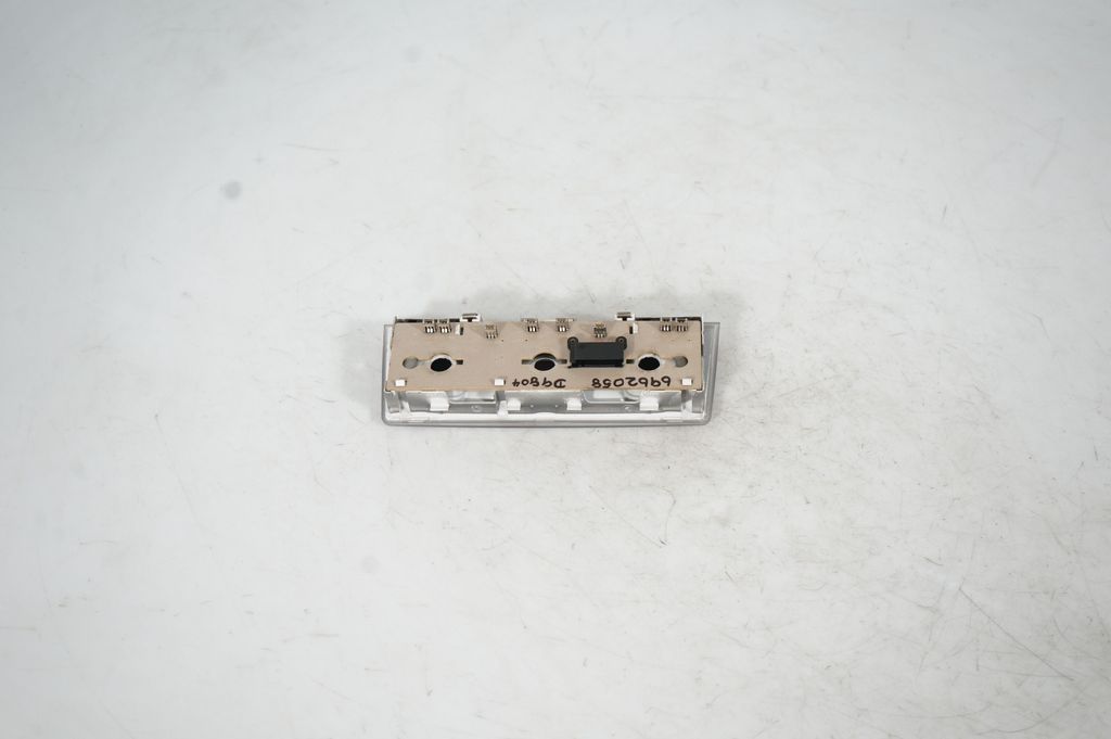 Front seat light (6)