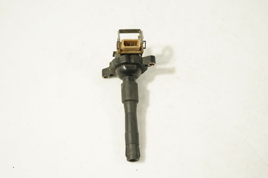 High voltage ignition coil