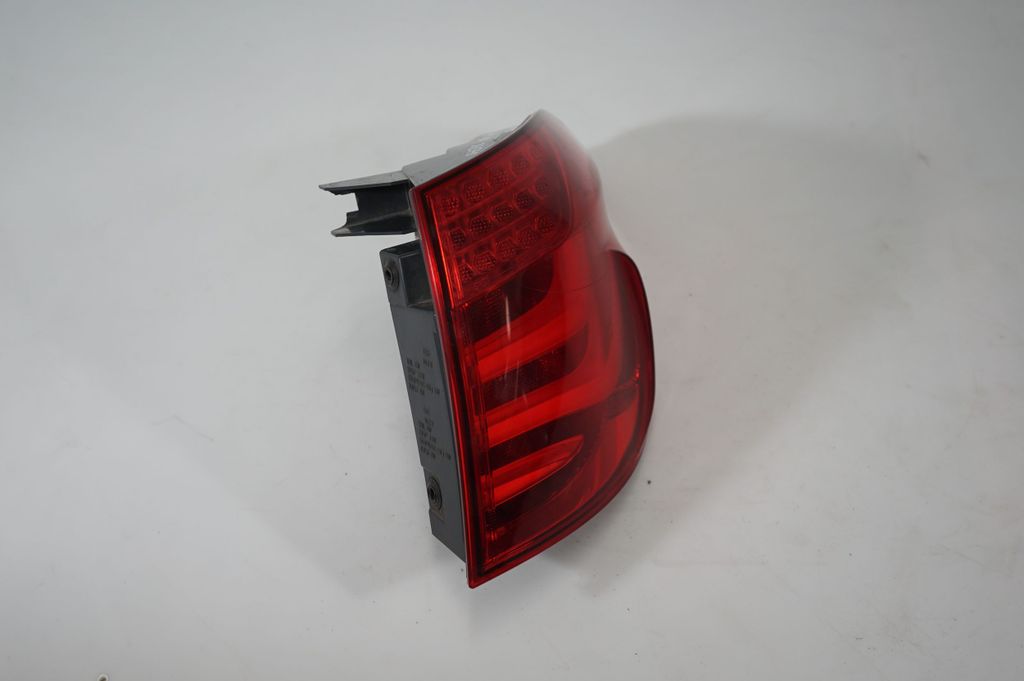 Rear/tail lights (4)