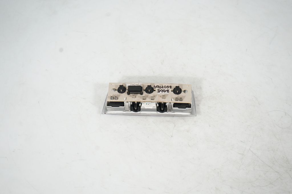 Front seat light (5)