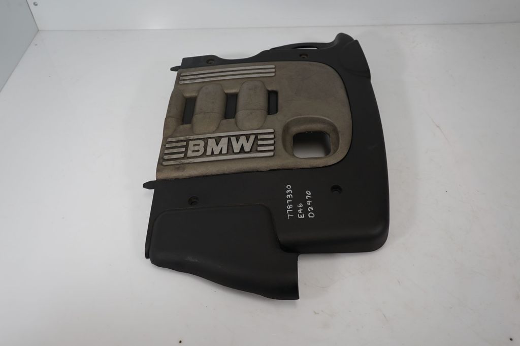 Engine cover (trim) (4)