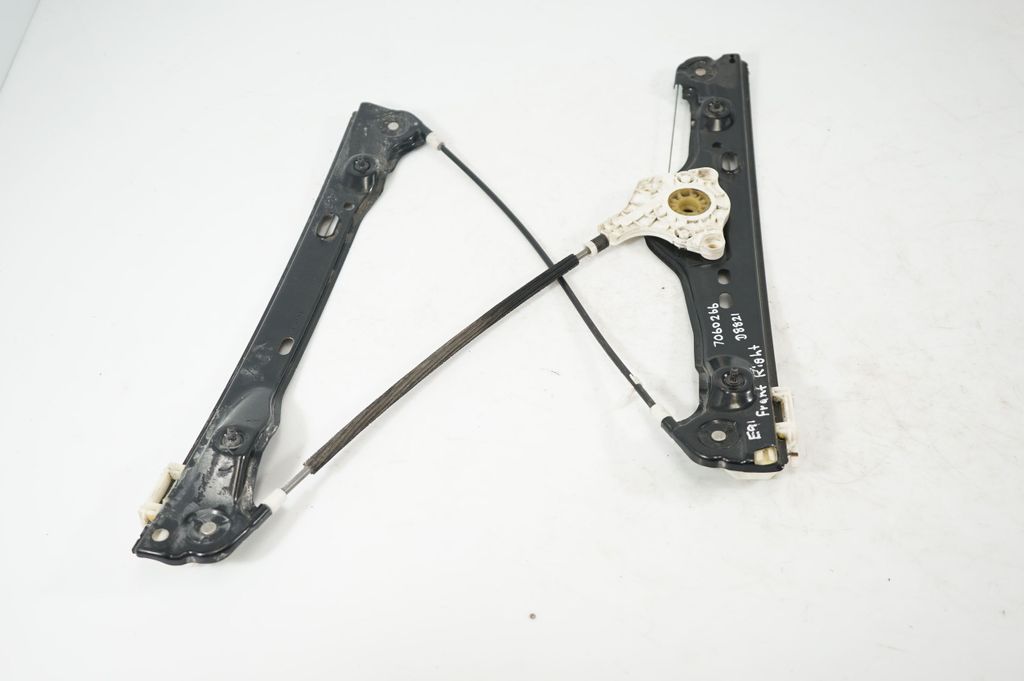 Front door window regulator with motor (4)