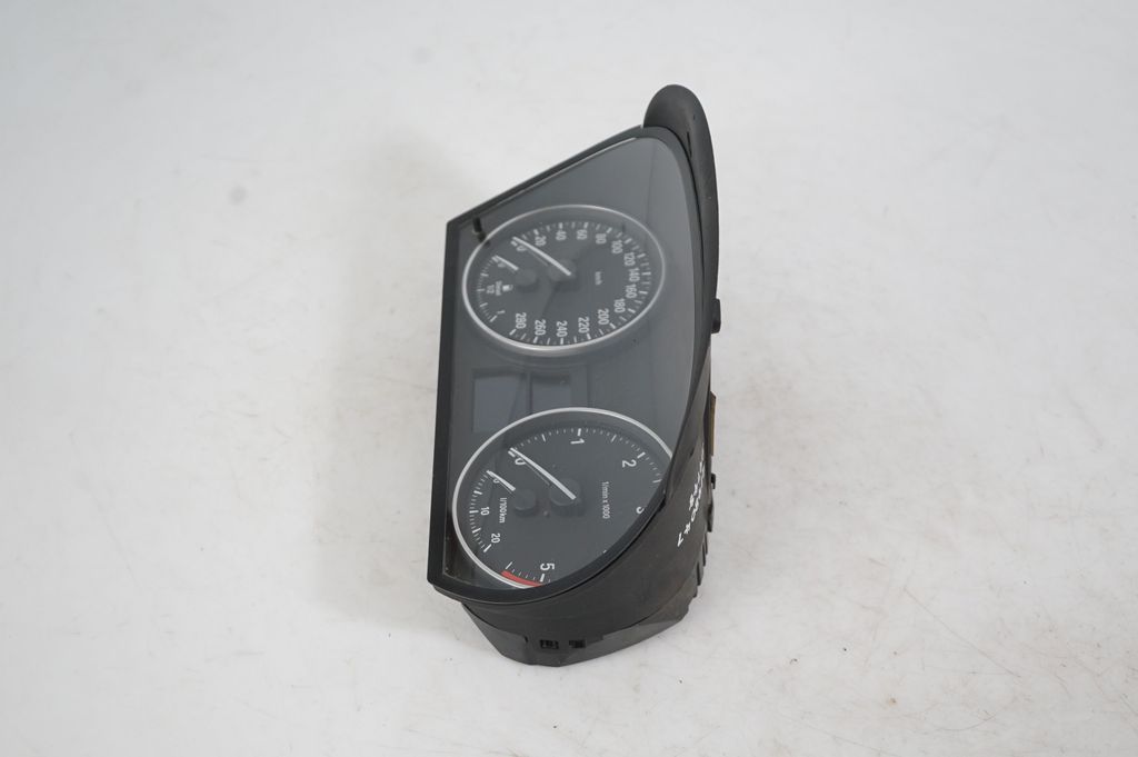 Speedometer (instrument cluster) (2)
