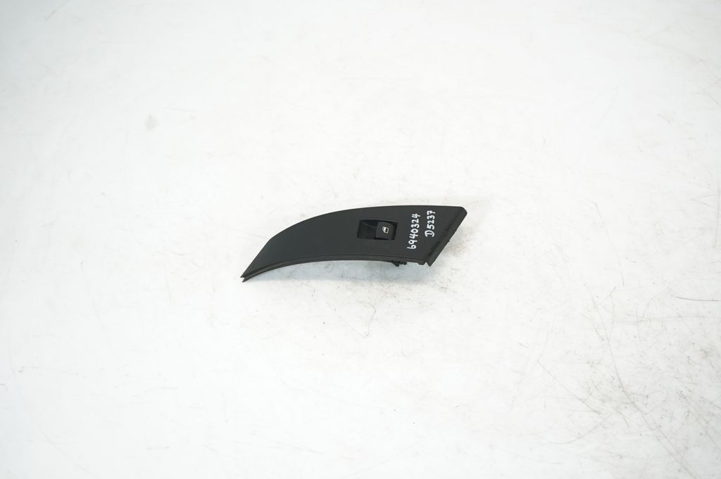 Electric window control switch (4)