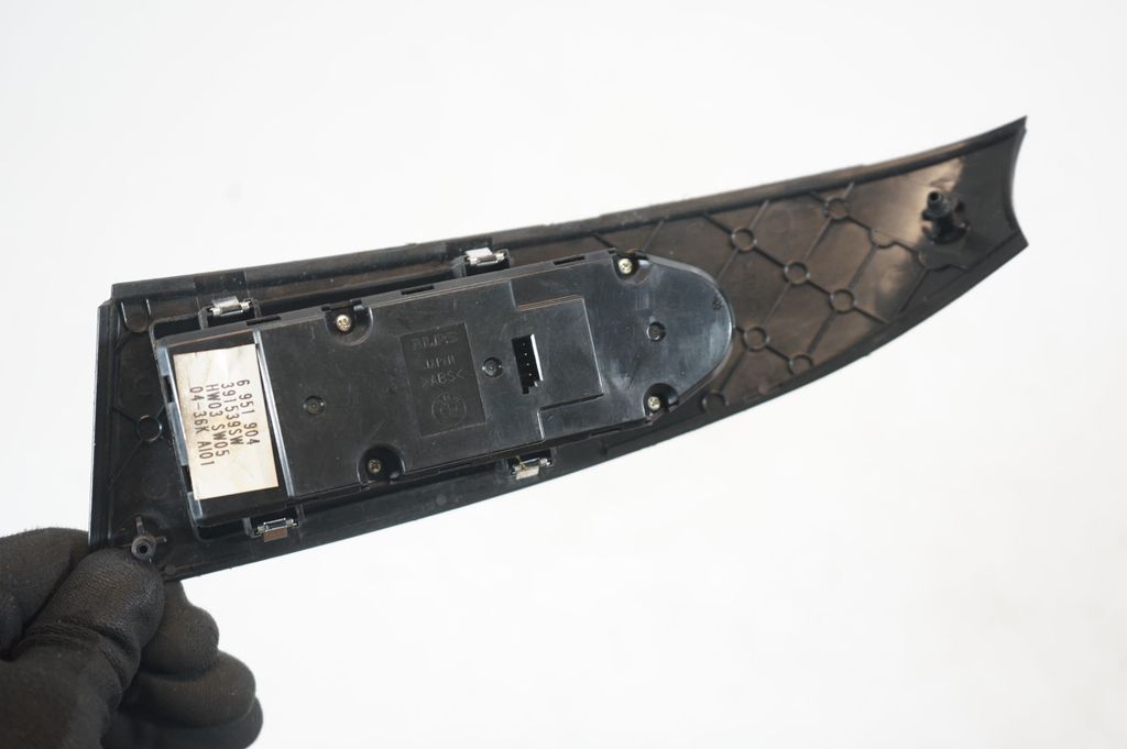 Electric window control switch (7)