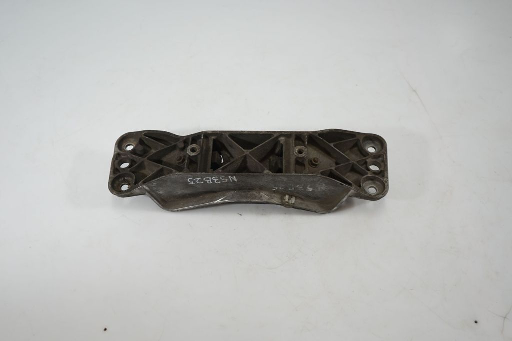 Gearbox mount (5)