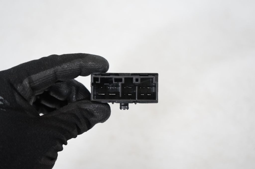 Seat belt adjustment motor (6)