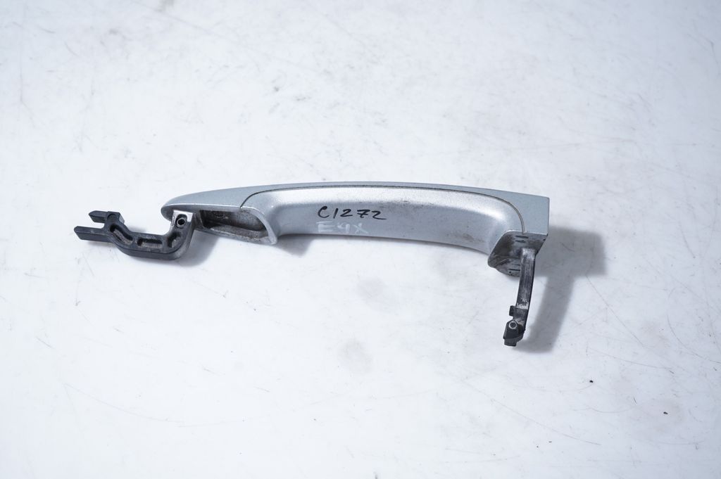 Front door exterior handle (3)