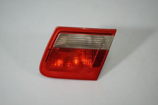 Tailgate rear/tail lights