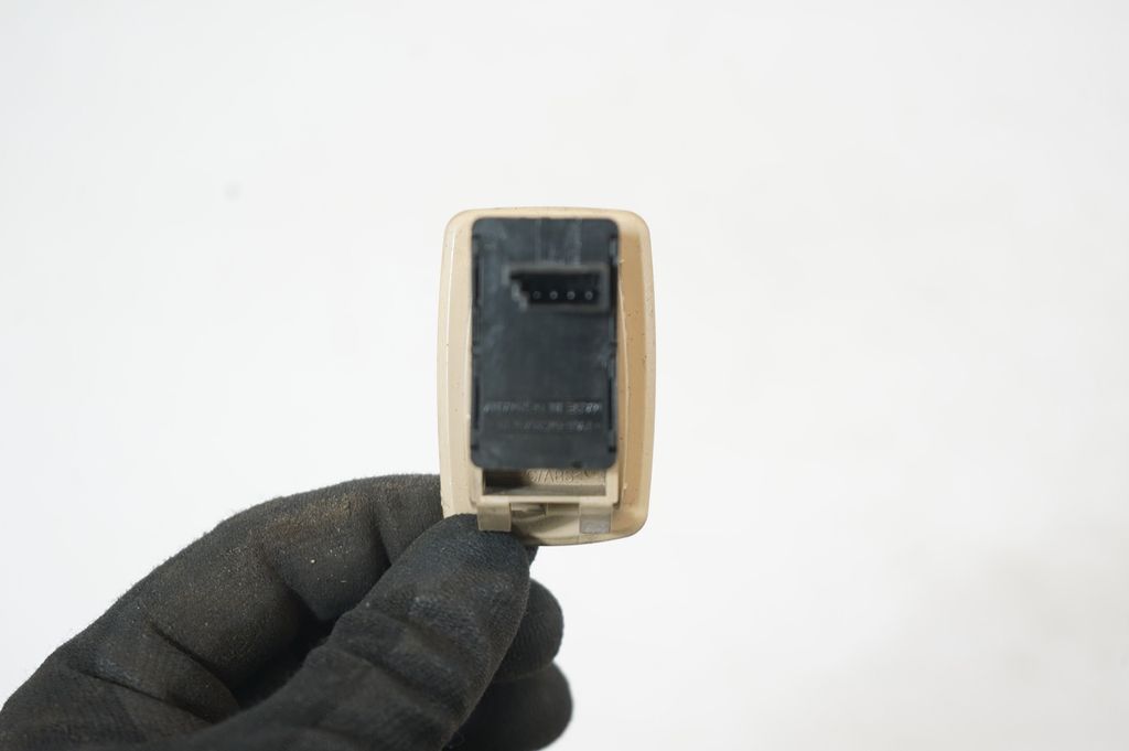 Electric window control switch (7)