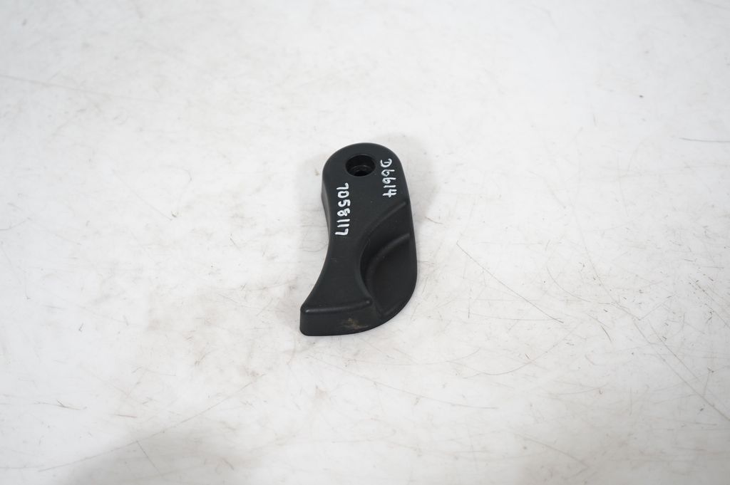 Engine bonnet (hood) release handle (2)