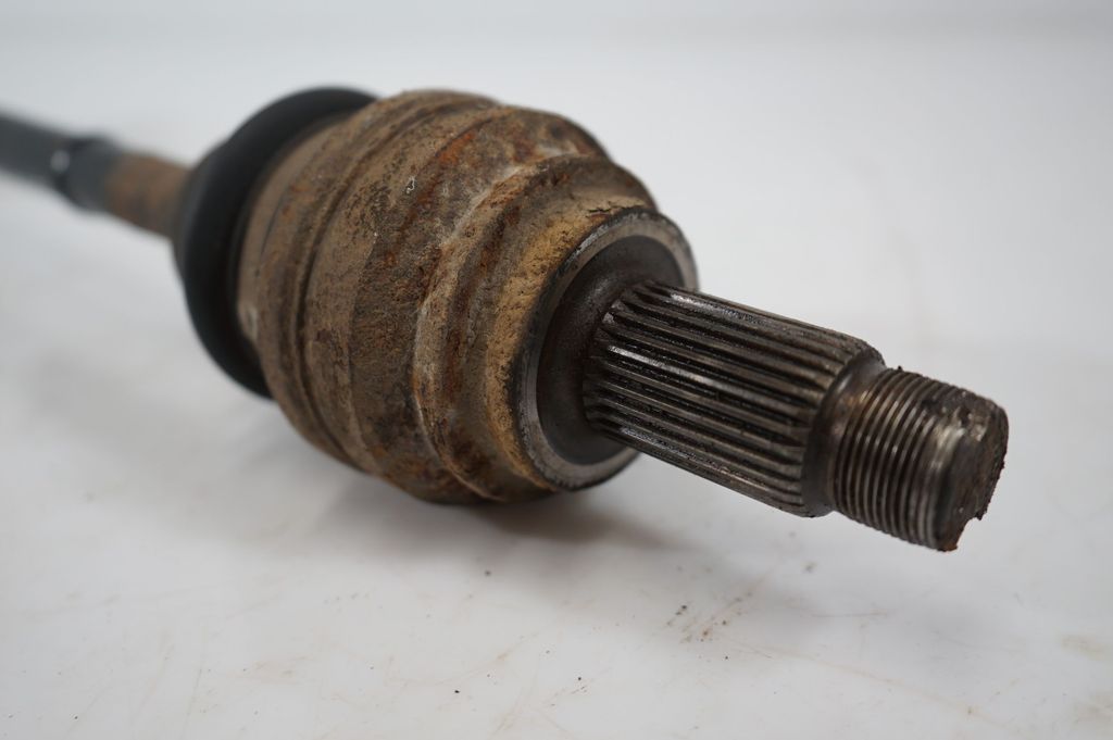 Rear driveshaft (4)