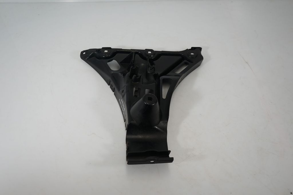 Rear bumper mounting bracket (5)