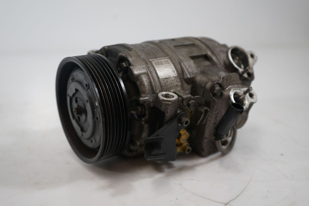 Air conditioning (A/C) compressor (pump) (7)
