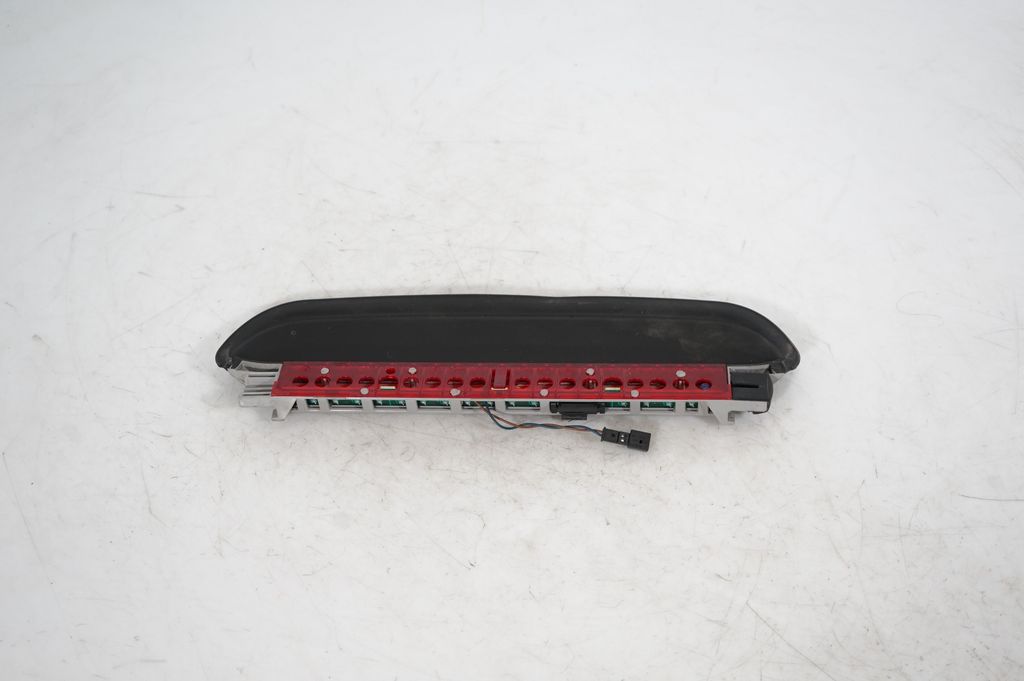 Third/center stoplight (3)