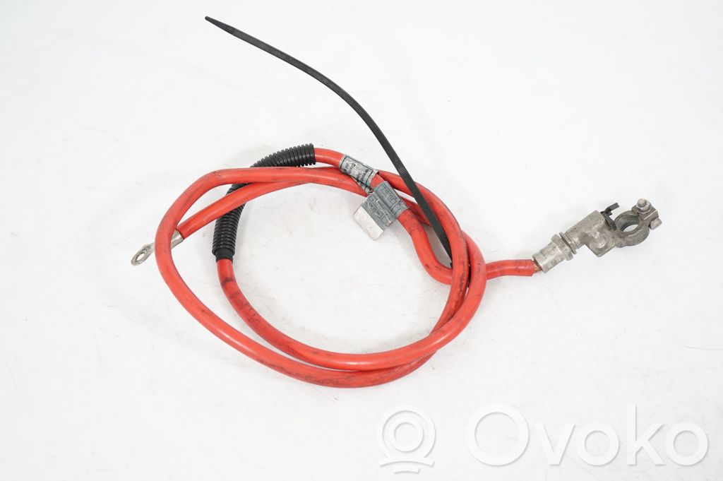 Positive cable (battery) (4)