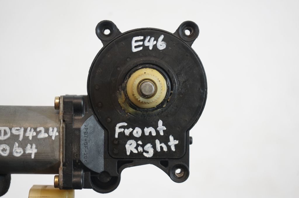 Front door window regulator motor (7)