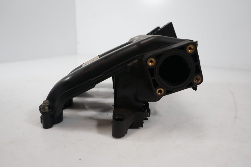 Intake manifold (6)