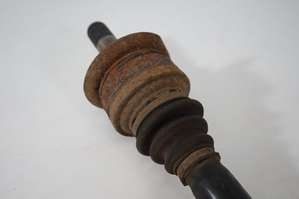 Rear driveshaft (5)