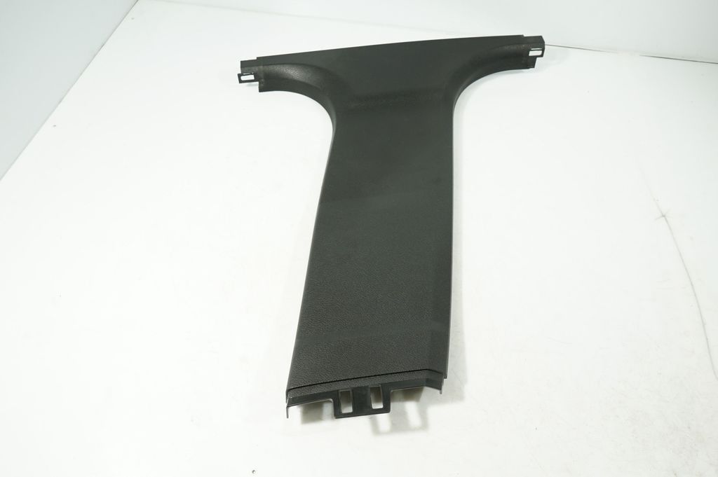 (B) pillar trim (bottom) (3)