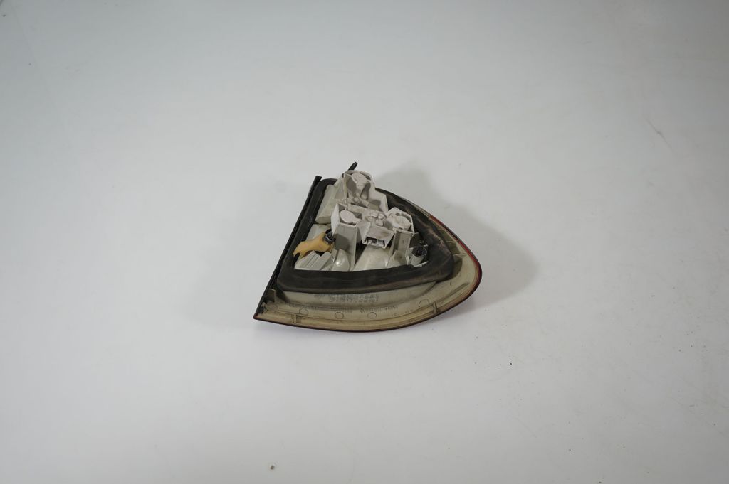 Rear/tail lights (5)