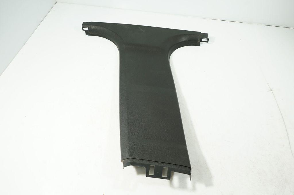 (B) pillar trim (bottom) (3)