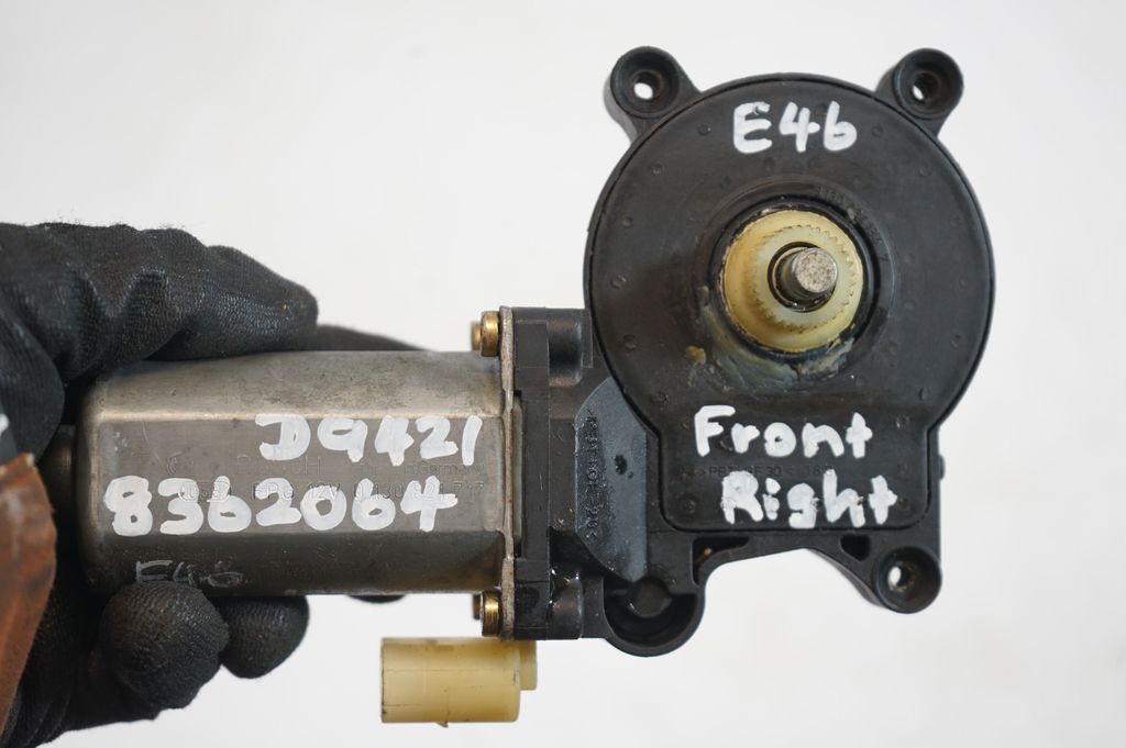 Front door window regulator motor (8)