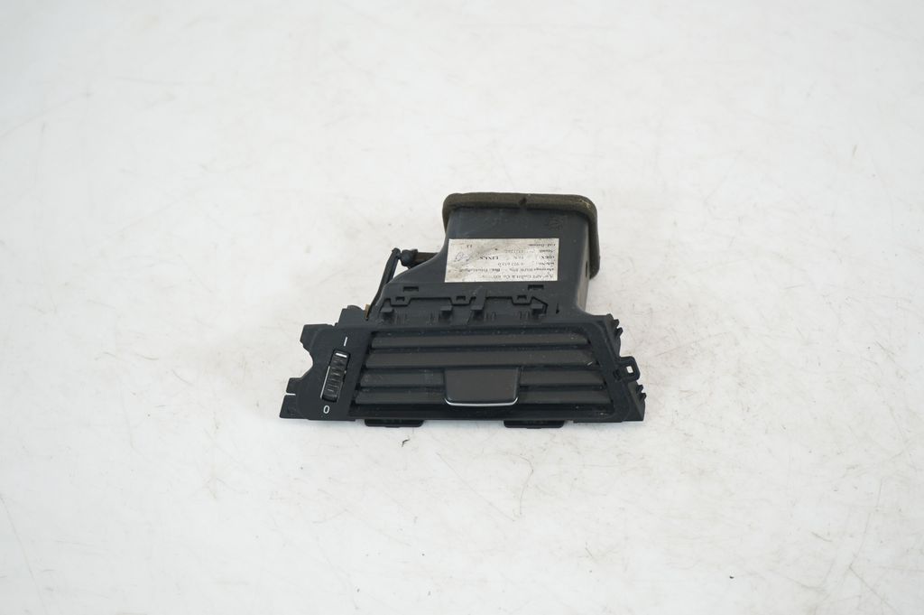 Dashboard side air vent grill/cover trim