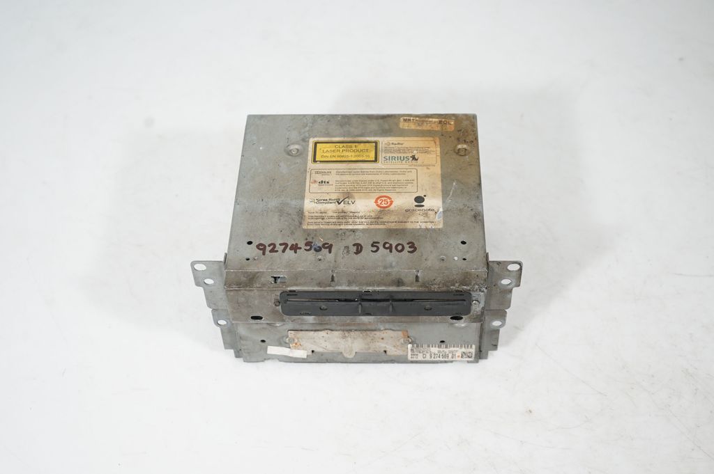 Radio/CD/DVD/GPS head unit