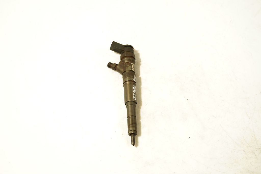 Fuel injector (5)
