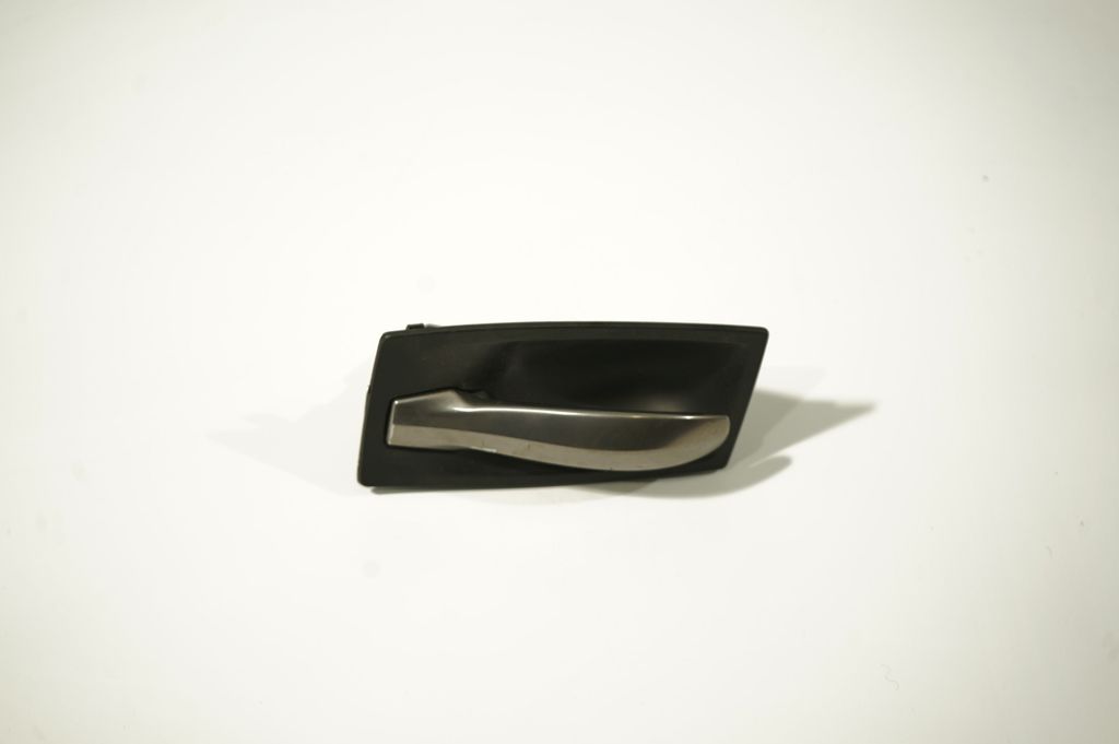 Rear door interior handle (5)