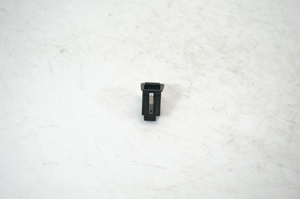 Electric window control switch (3)