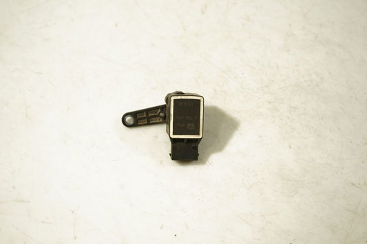 Headlight/headlamp level sensor