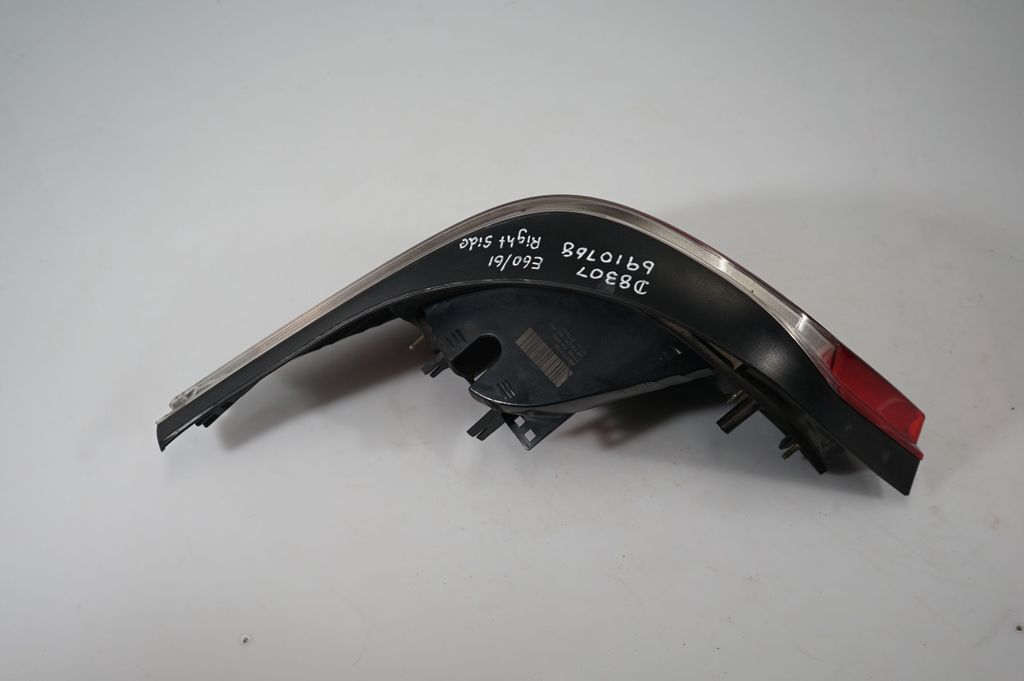 Rear/tail lights (3)