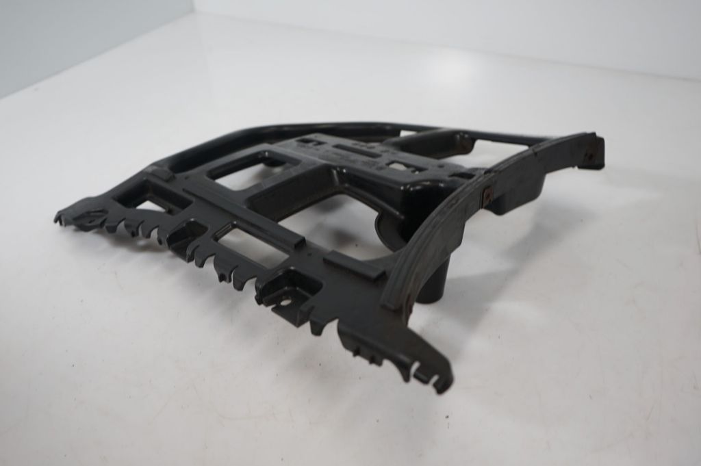 Rear bumper mounting bracket (6)