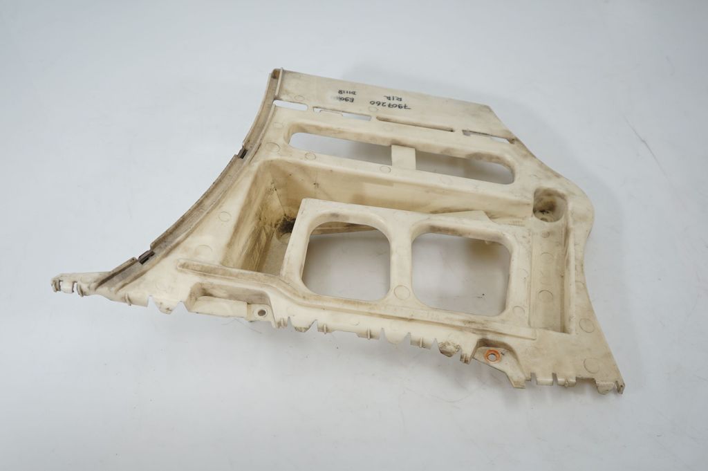 Rear bumper mounting bracket (3)