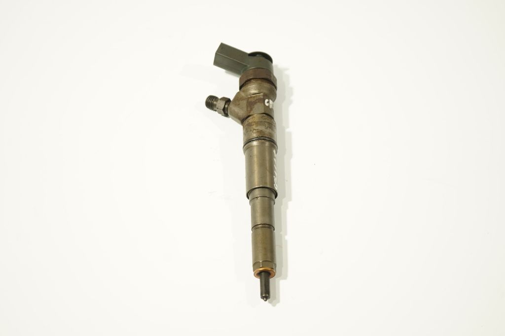 Fuel injector (5)