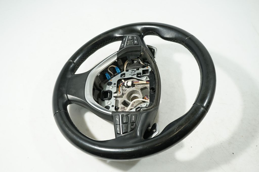 Brake pedal (2)