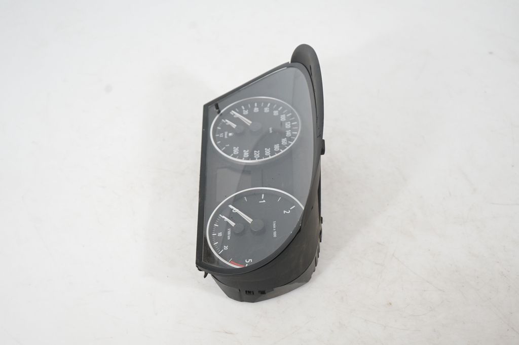 Speedometer (instrument cluster) (2)