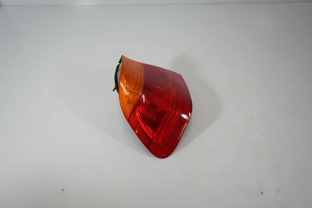 Rear/tail lights (4)