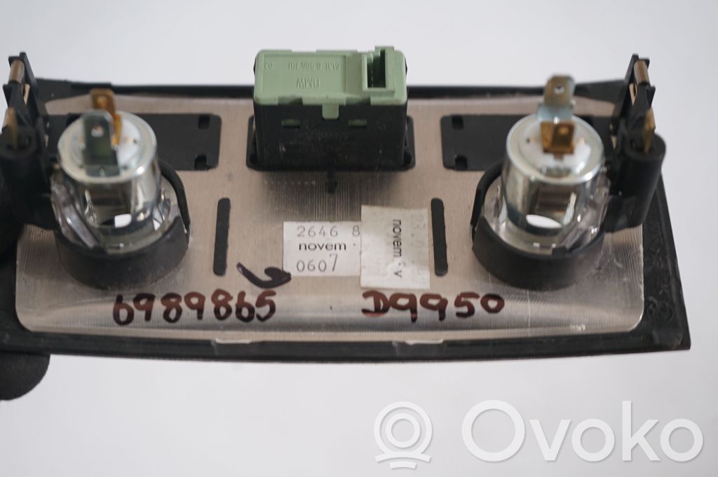 12 V Socket (rear) (8)