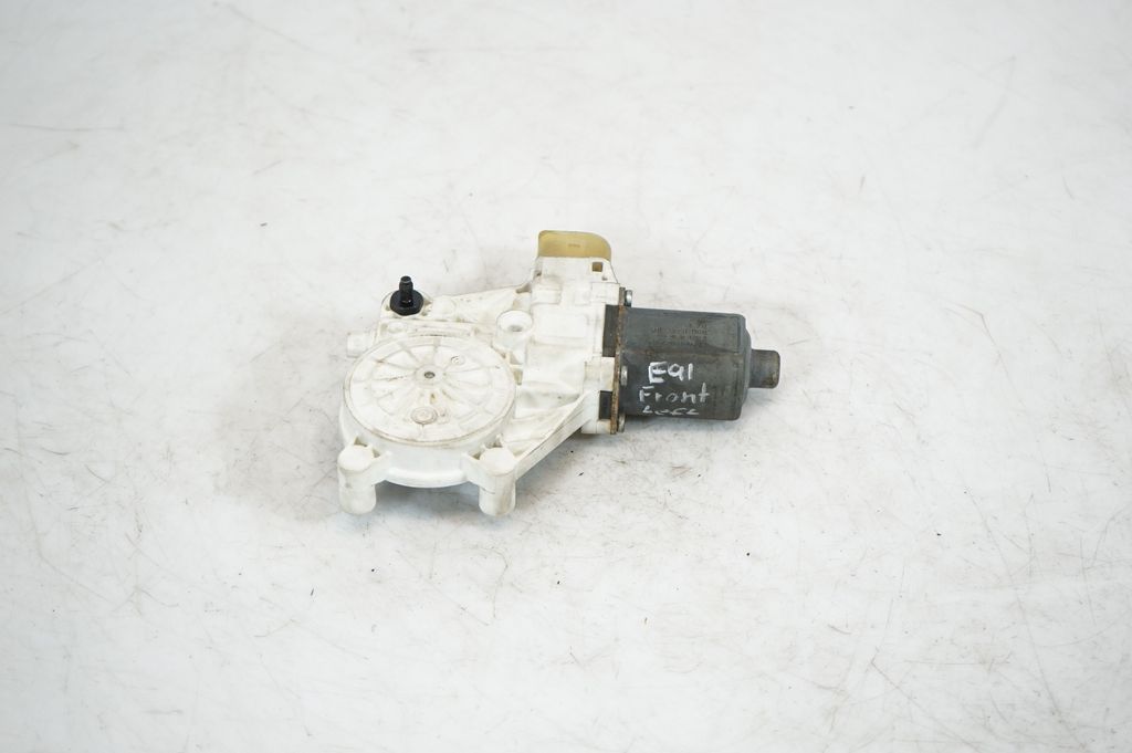 Front door window regulator with motor (5)